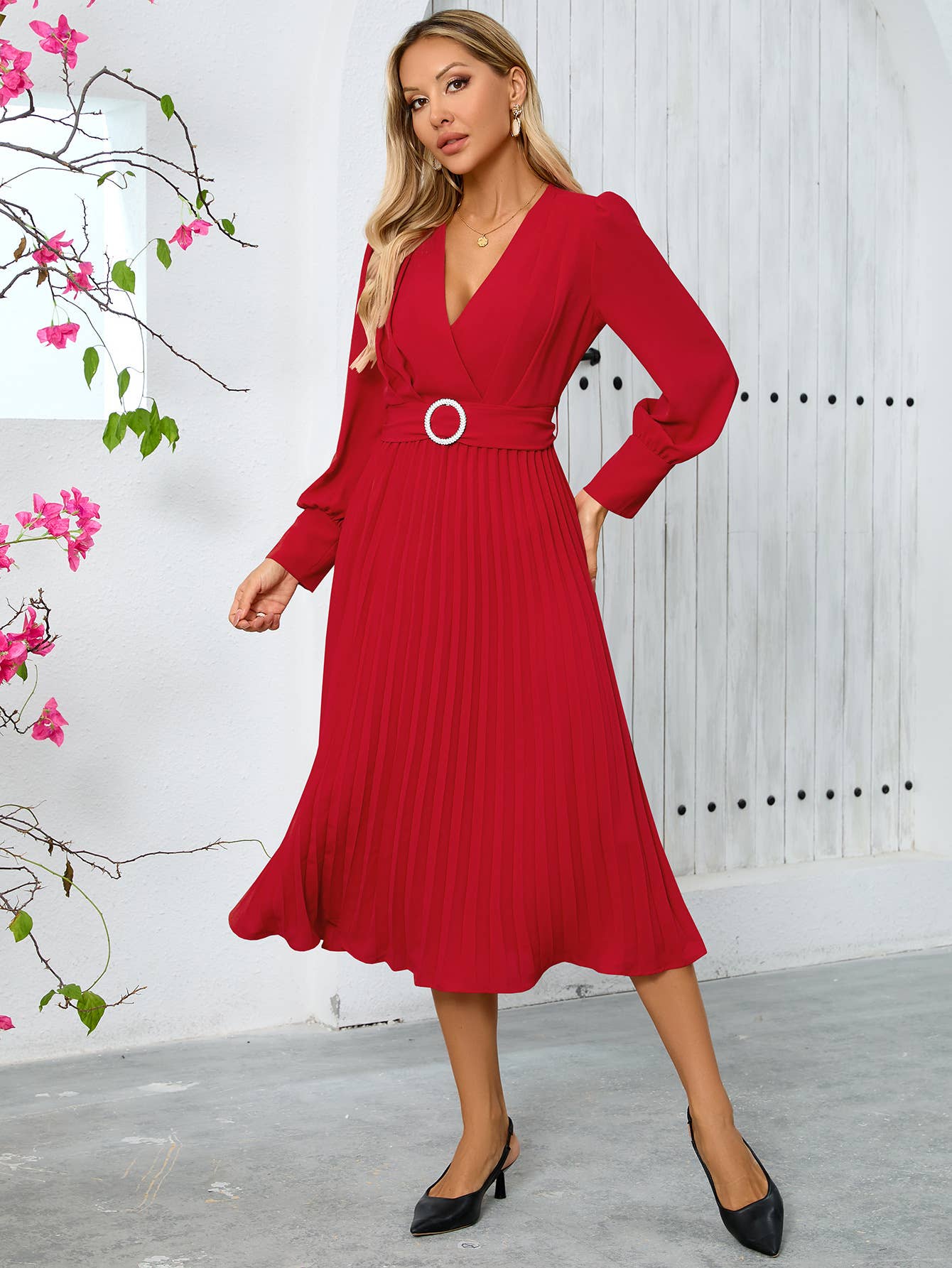 Elegant Pleated V-Neck Long Sleeve Bodycon Dress