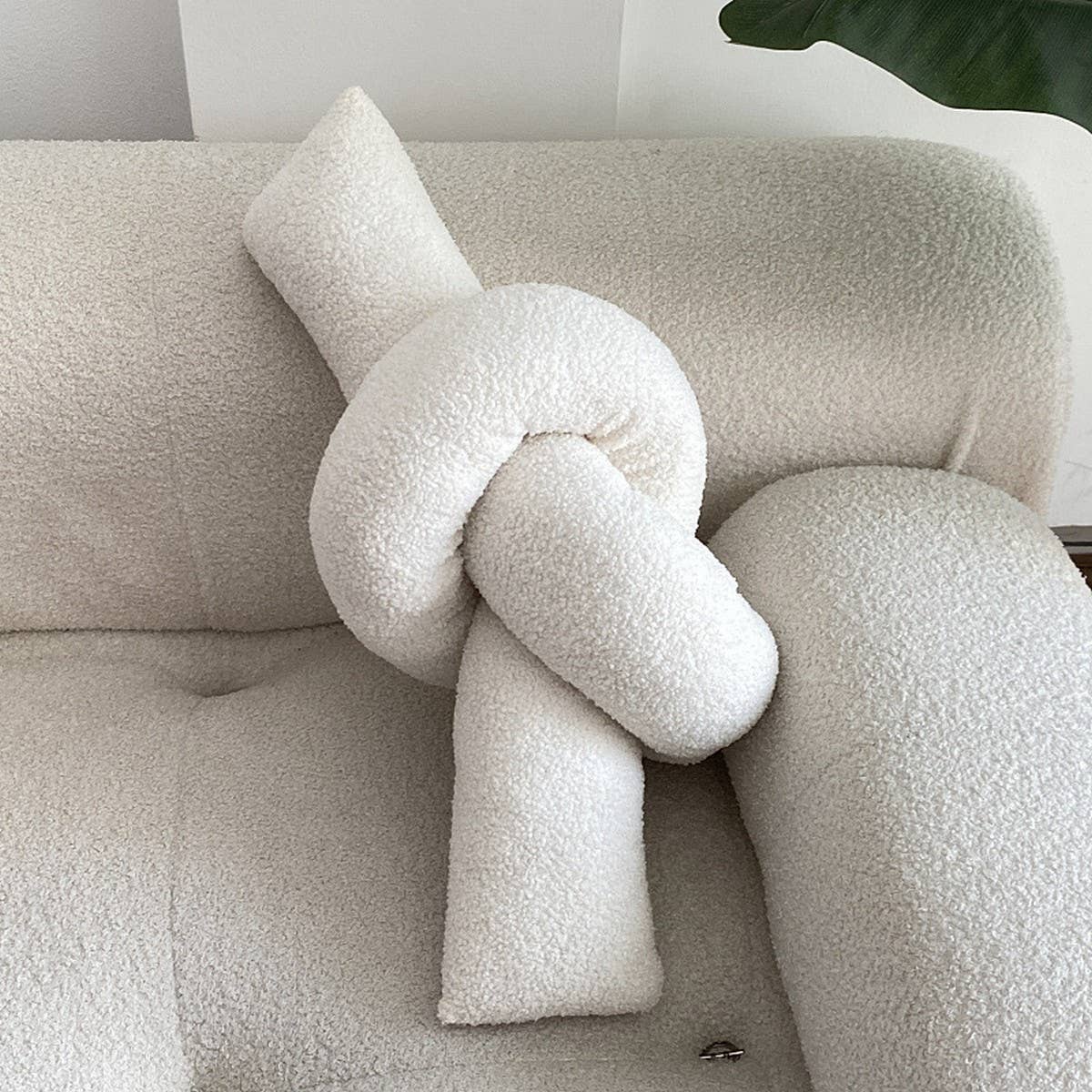 FOLDABLE PILLOW CUSHION