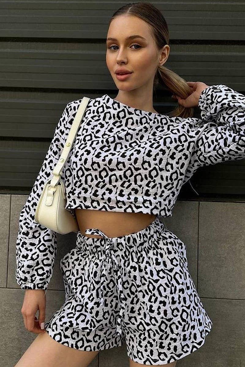 CWSPJ0369_LONG-SLEEVED SHORTS LEOPARD PRINT PAJAMA SET