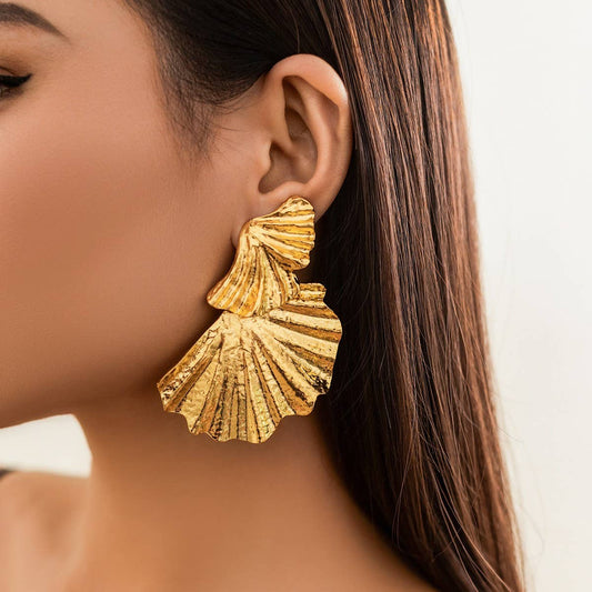 FASHIONABLE PUNK METAL STYLE GOLD EARRINGS