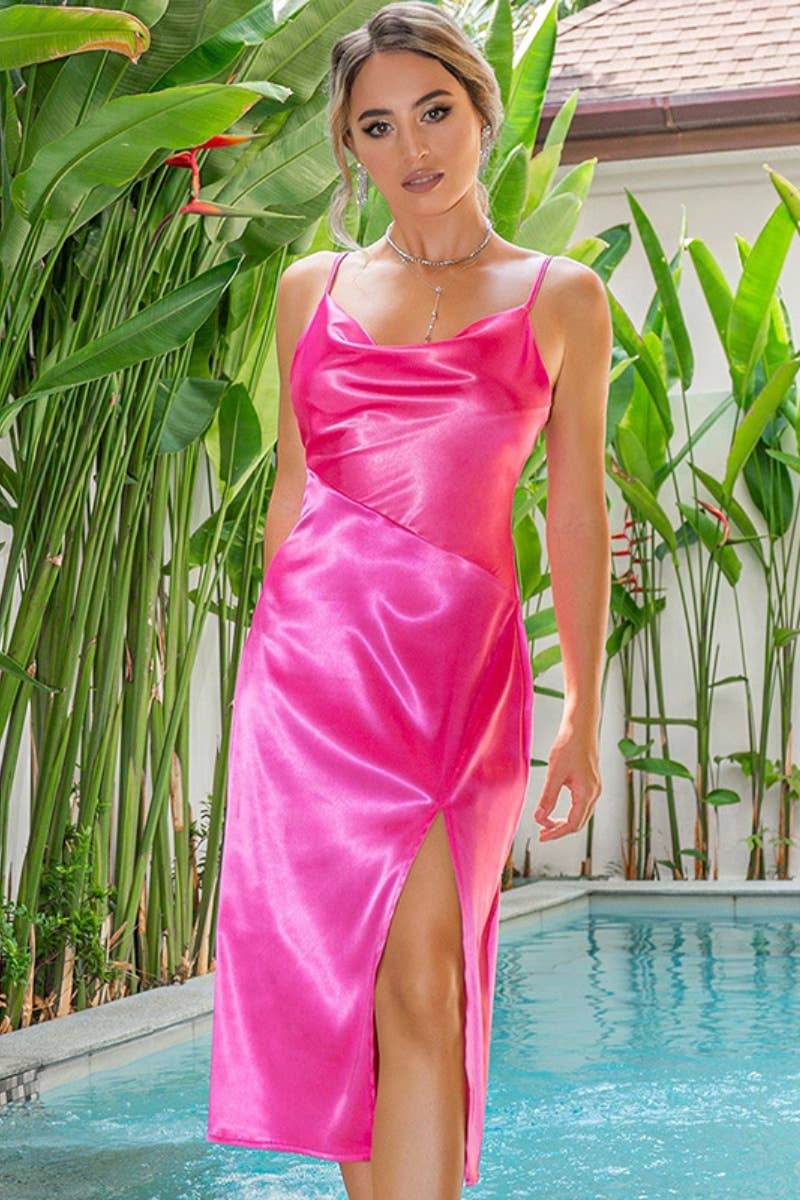 CWDHL0389_SLEEVELESS MID-LENGTH DRESS WITH SLIT AND HALTER