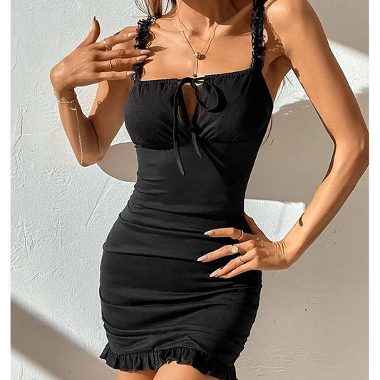 Cutout and body-hugging Lace halter dress