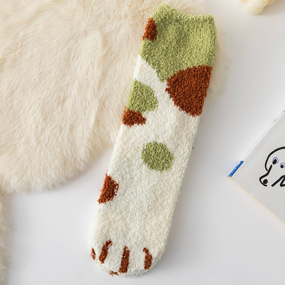 WOMEN PADDED CORAL FLEECE CAT CLAW SOCKS