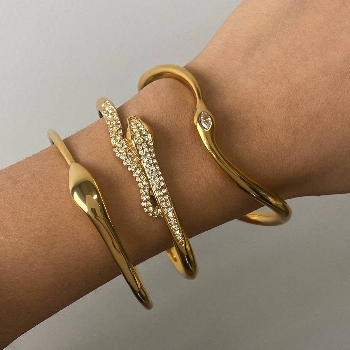 18K Gold Snake Open Bangle with Zircon, No Fade_CWAJE4699