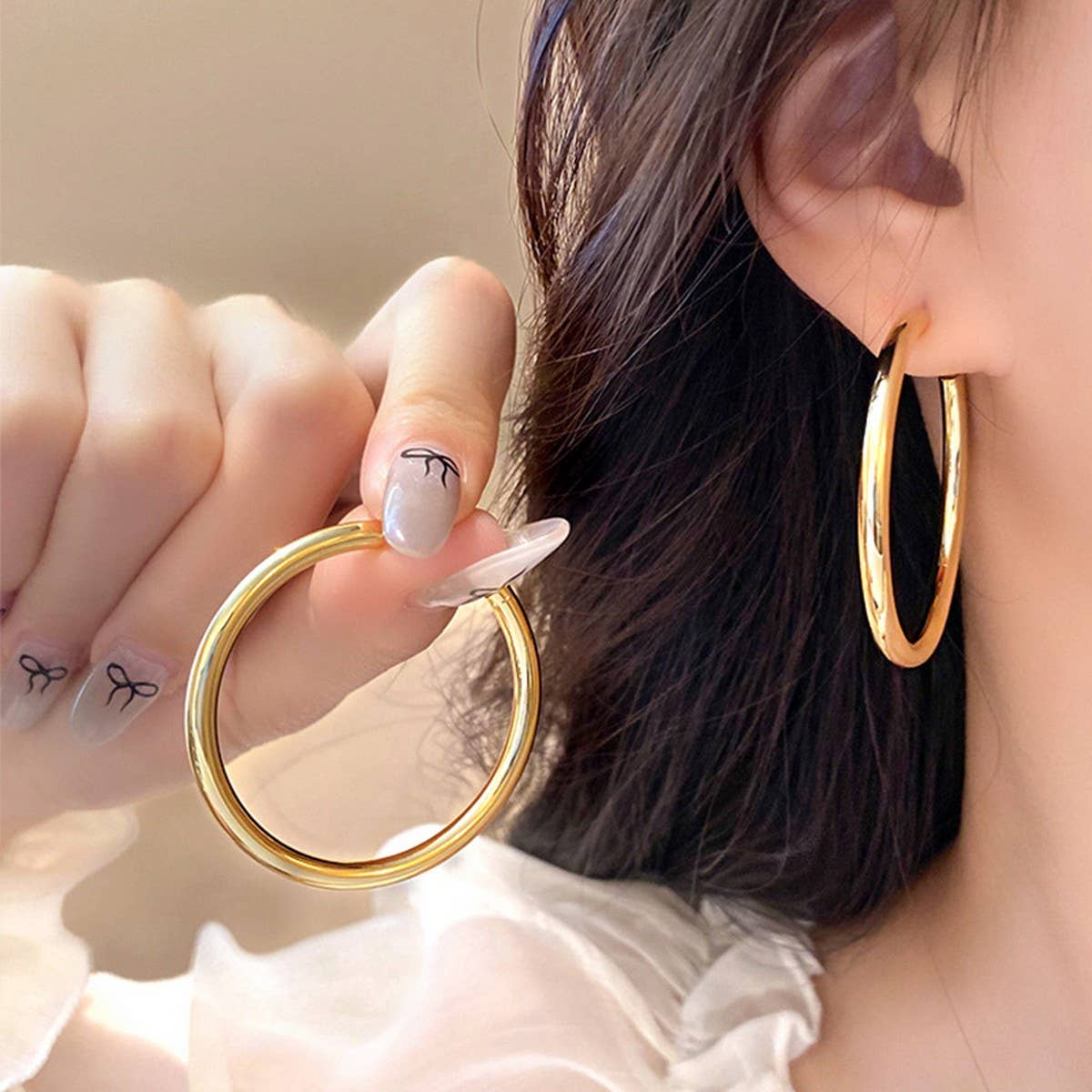 PERSONALIZED NICHE ROUND HOOP EARRINGS_CWASC1330