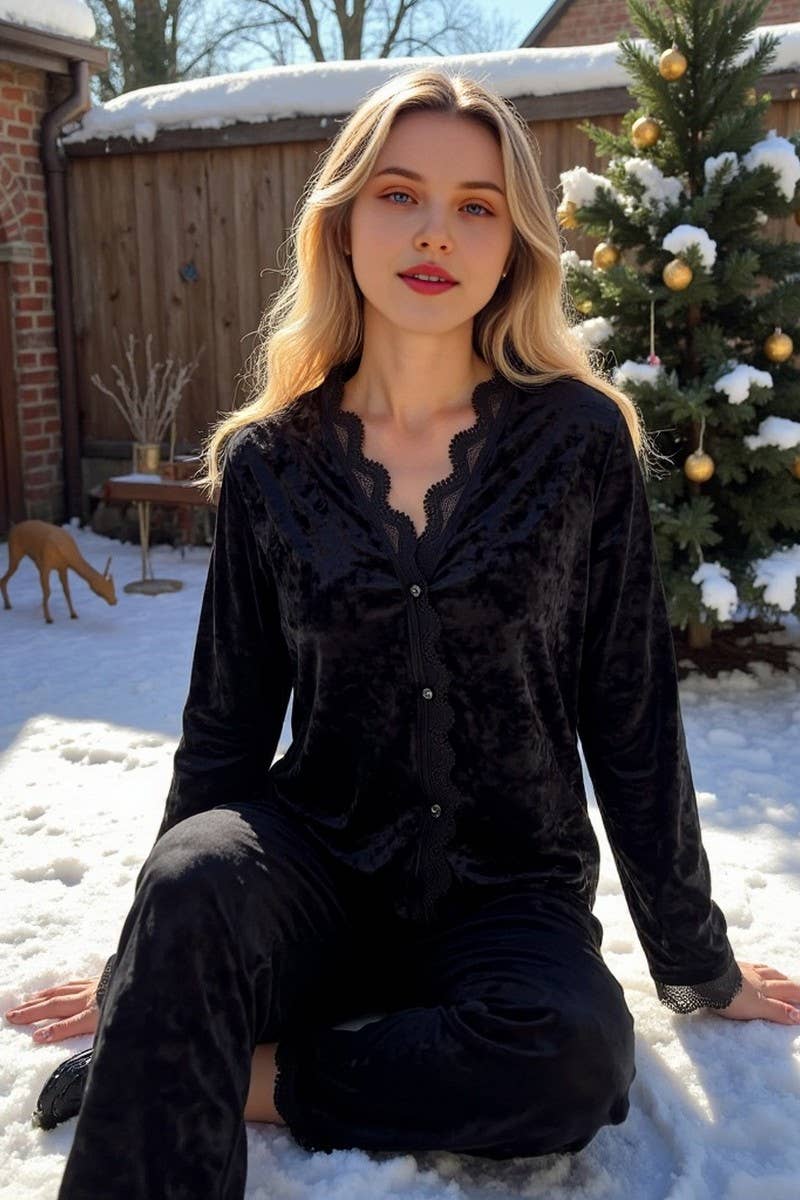 CWSPJ0419_VELVET LACE PAJAMA SET WITH PEARL BUTTON DETAIL