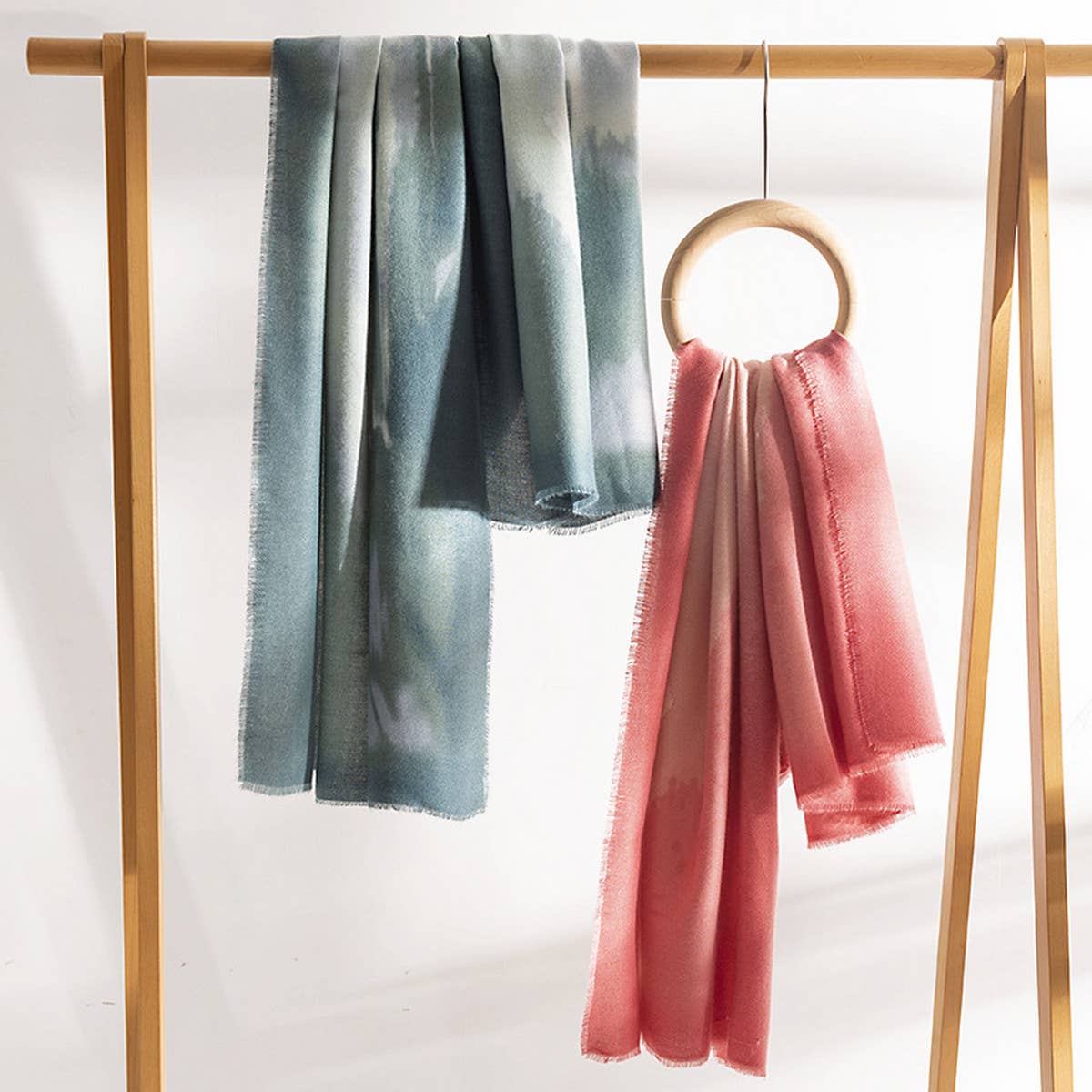 Gradient Ombre Wool Scarf ? Elegant Commuter Shawl
