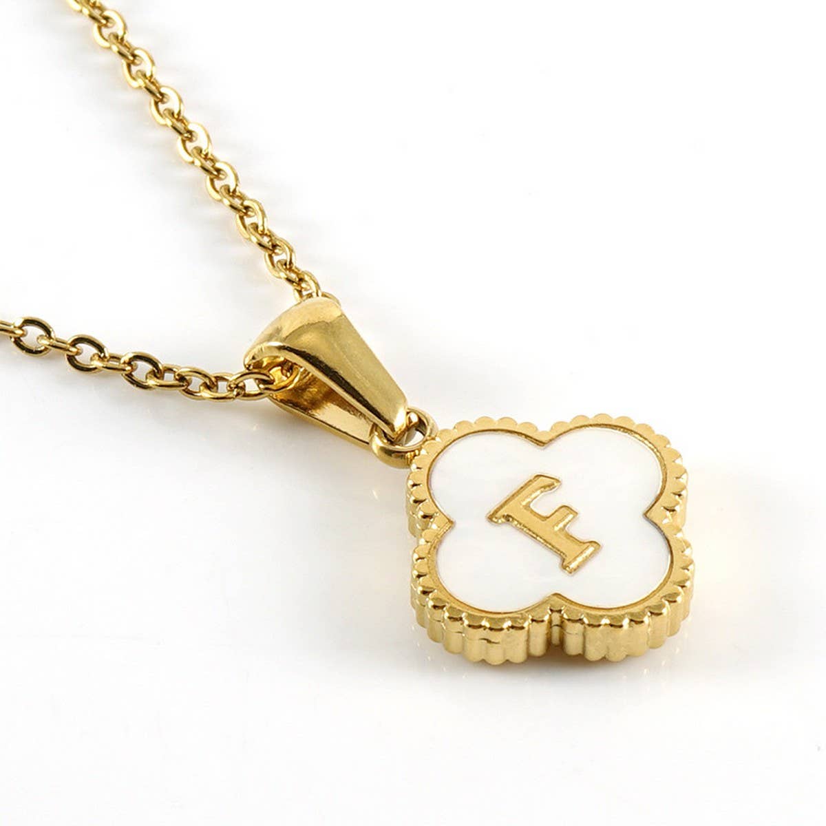 FOUR LEAF CLOVER 26 LETTER SHELL PENDANT NECKLACE