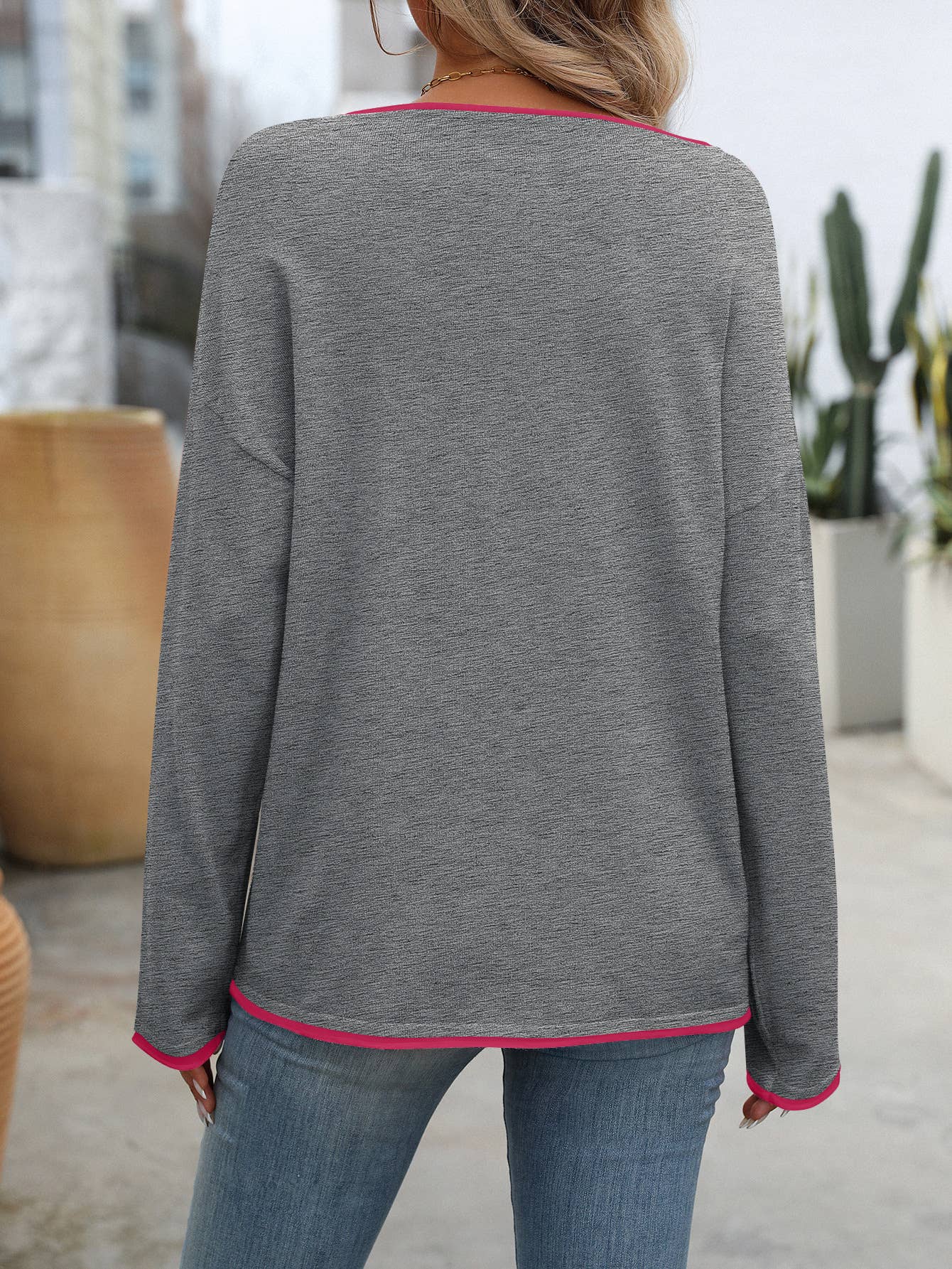 CREW-NECK JUMPER WITH LONG SLEEVE YARN