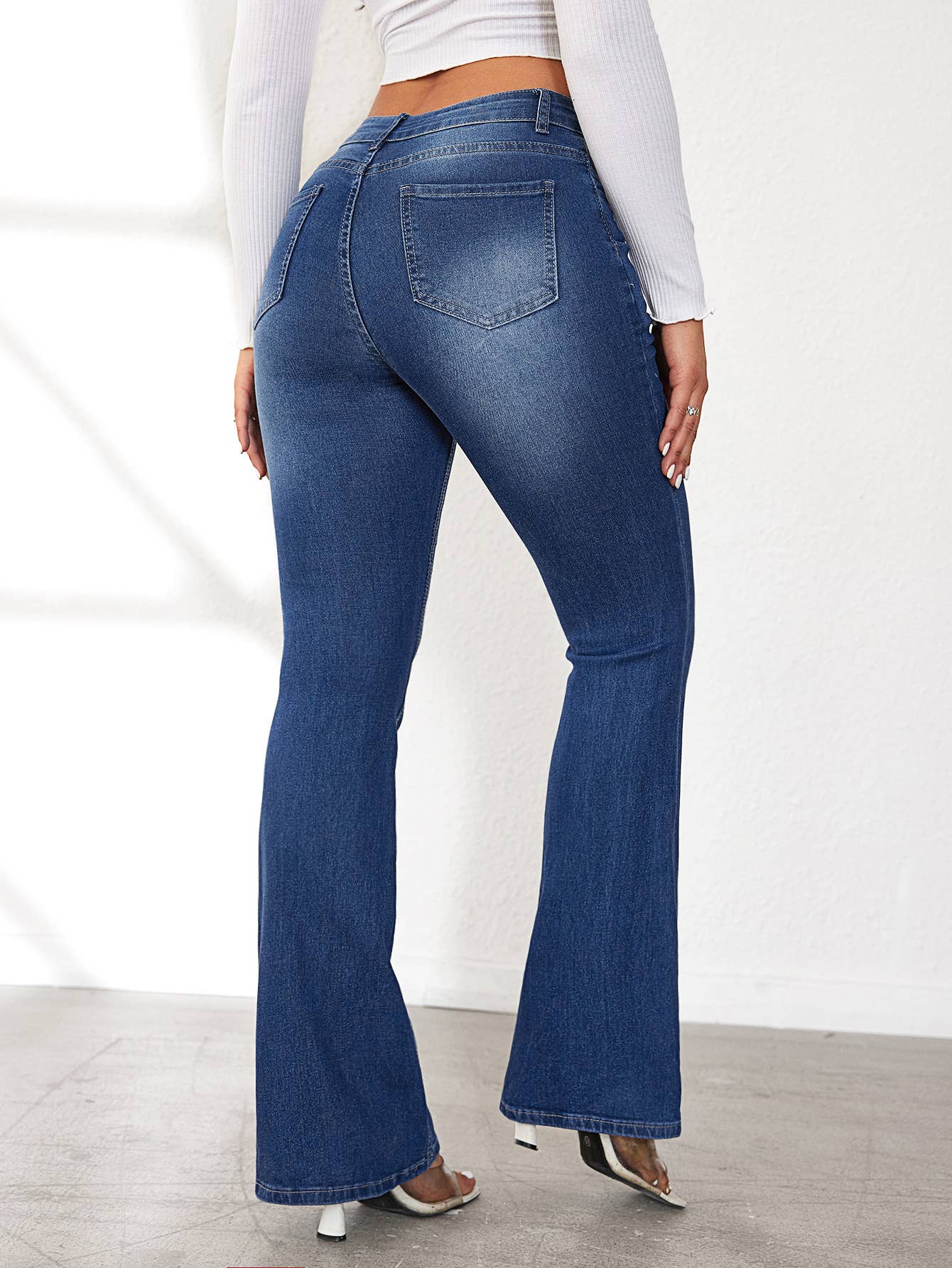 Basic flared long washed denim jeans