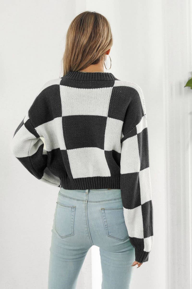 CWOSWL3966_CHECKERBOARD LONG-SLEEVED CROPPED SWEATER