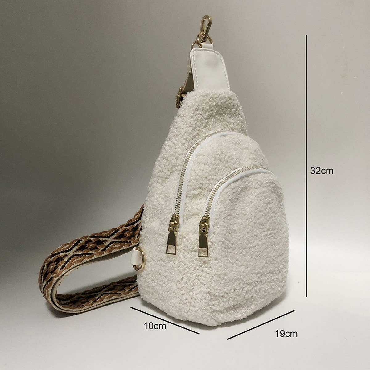 SHERPA PLUSH CROSSBODY BAG_CWAB1399