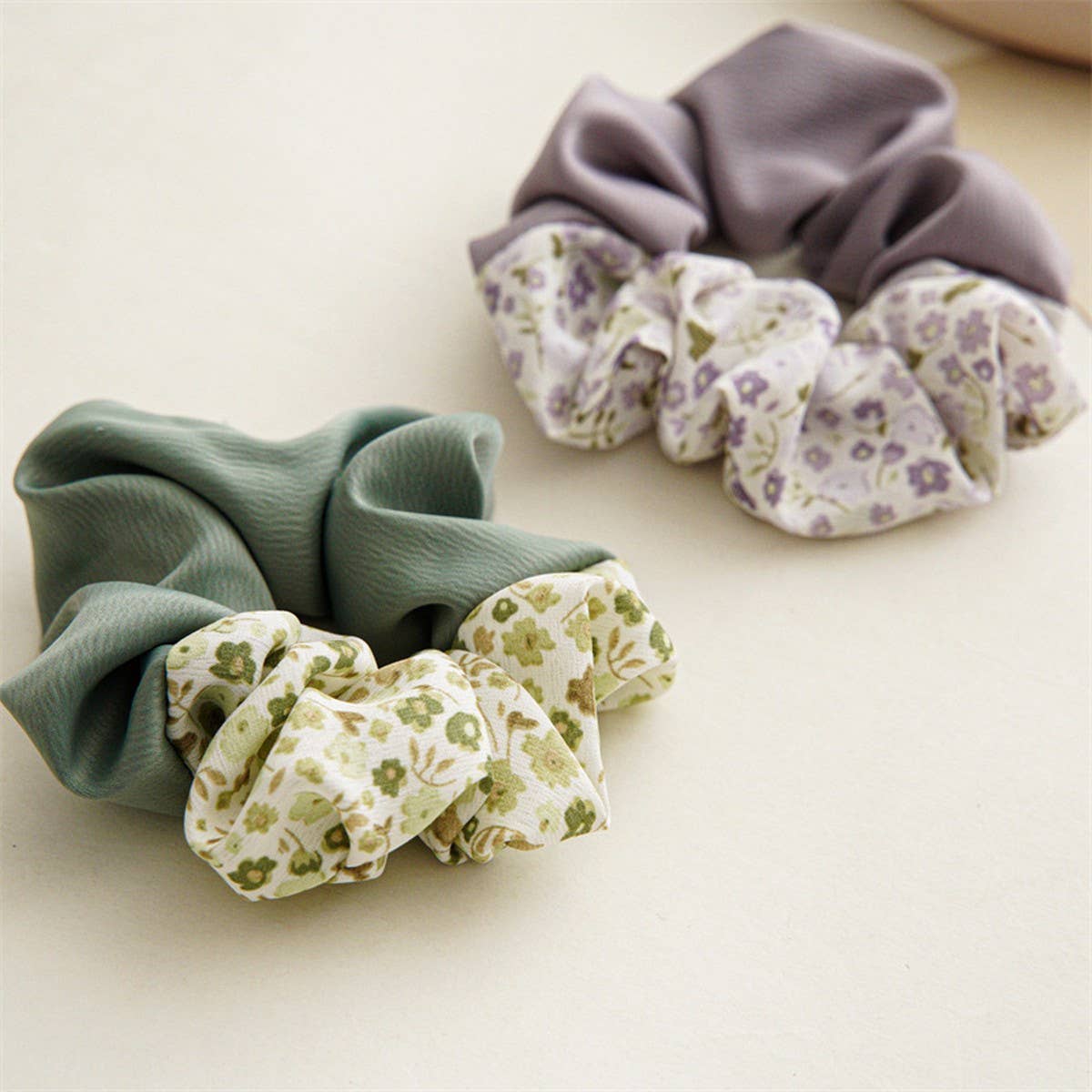 FASHIONABLE AND ELEGANT TWO-TONE HEADBAND_CWAHA2429