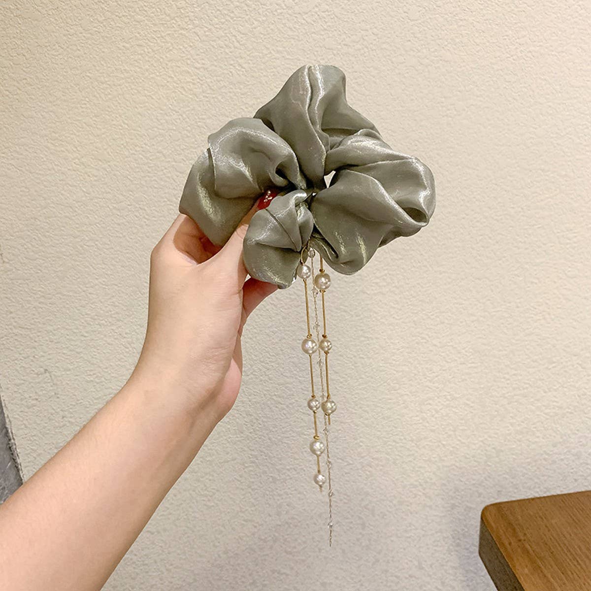 NEW STYLE TASSEL PEARLHAIR HOOP HEADBAND HEADDRESS_CWAHA3714