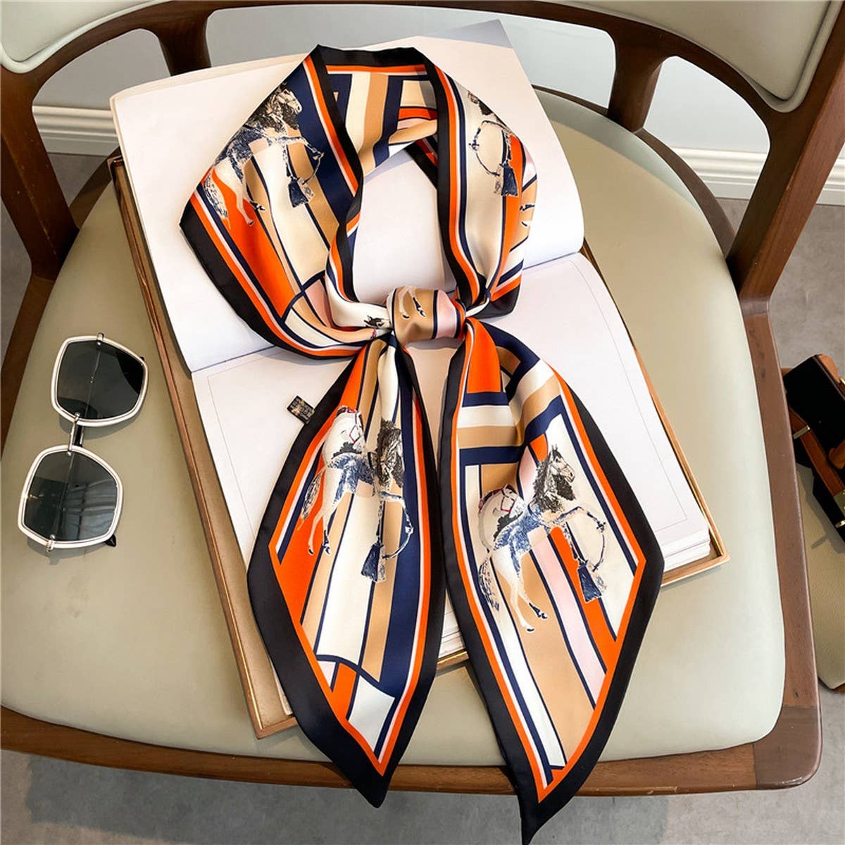 FASHIONABLE AND VERSATILE DOUBLE-LAYER HEAD SCARF_CWASC1513