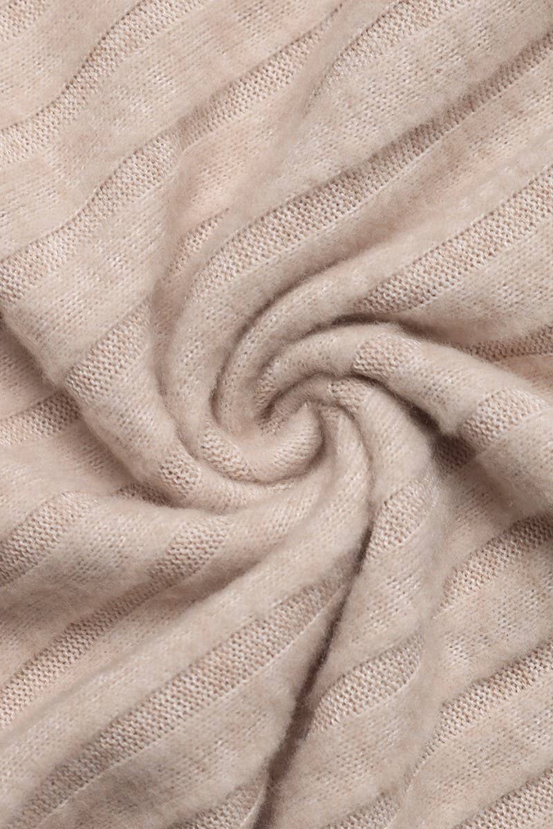 CWTBLL00753_SOLID COLOR LONG-SLEEVED IRREGULAR NECKLINE TOP