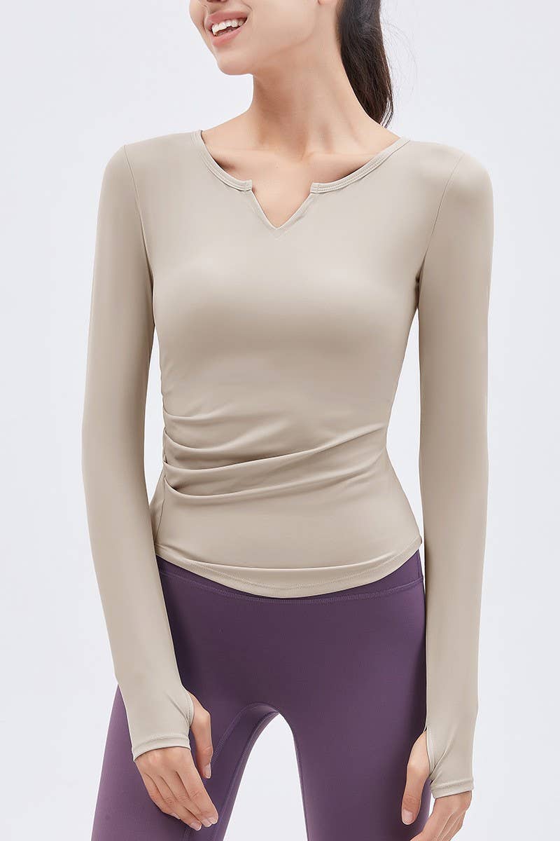 CWTBLL2938_V-NECK NUDE SPORTS TOP WITH CHEST PAD