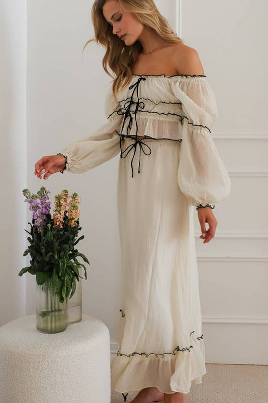 CWSTB1942_OFF-SHOULDER PUFF SLEEVE TOP & SKIRT SET