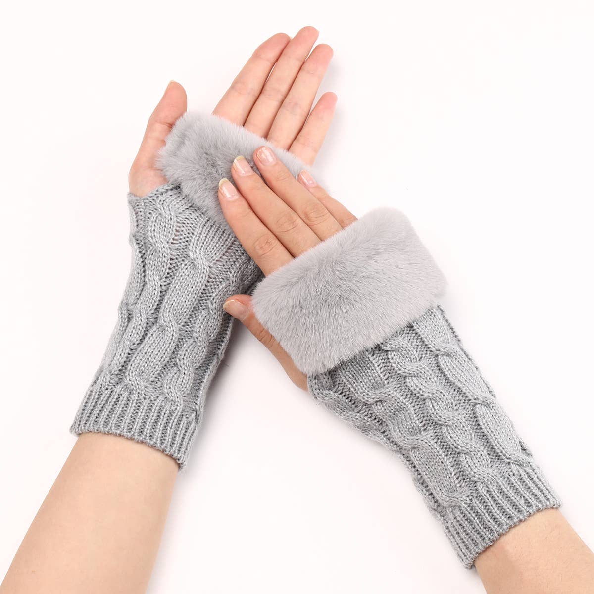 DIAMOND-SHAPED TWISTED GLOVES_CWAG0104