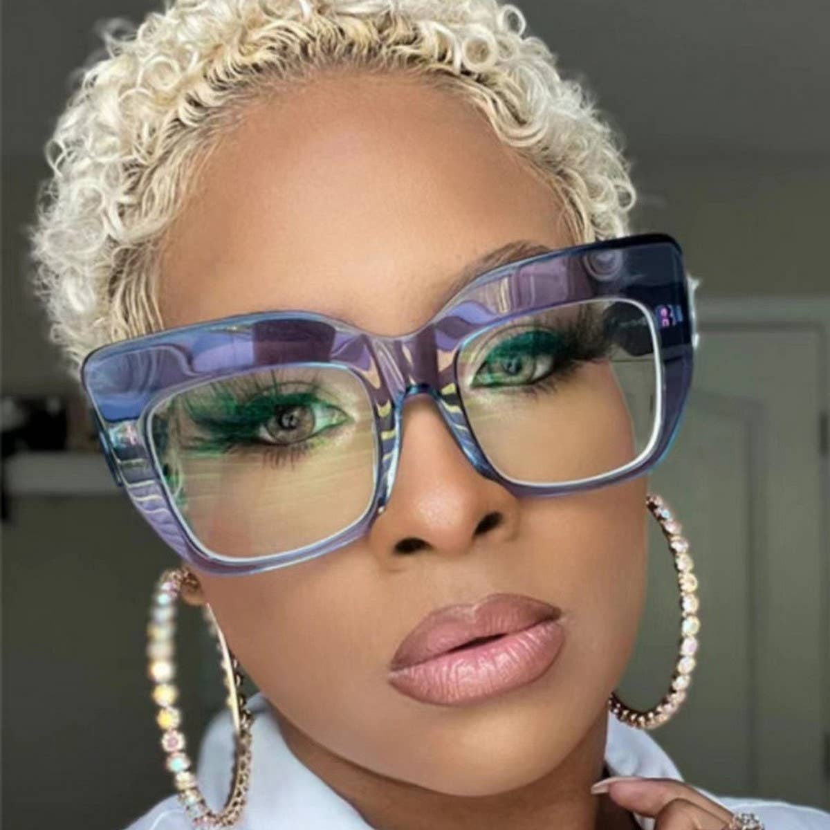 FASHIONABLE LARGE FRAME ANTI-BLUE LIGHT GLASSES