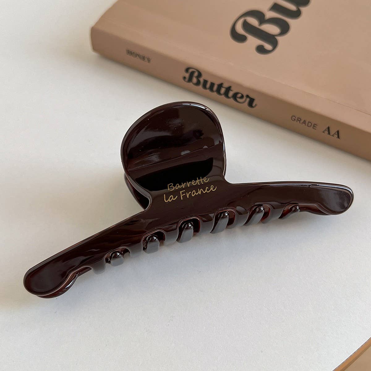 Maillard Brown Claw Clip ? Vintage Fall Hairpin