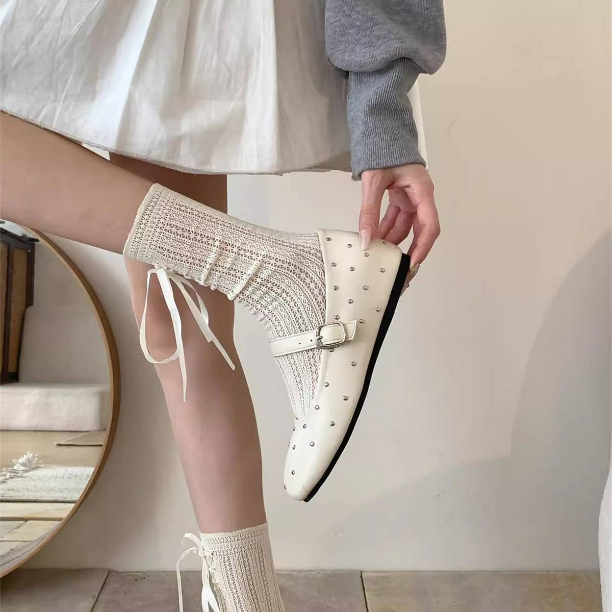 Retro Star Studded Platform Mary Jane Flats_CWSHF0112