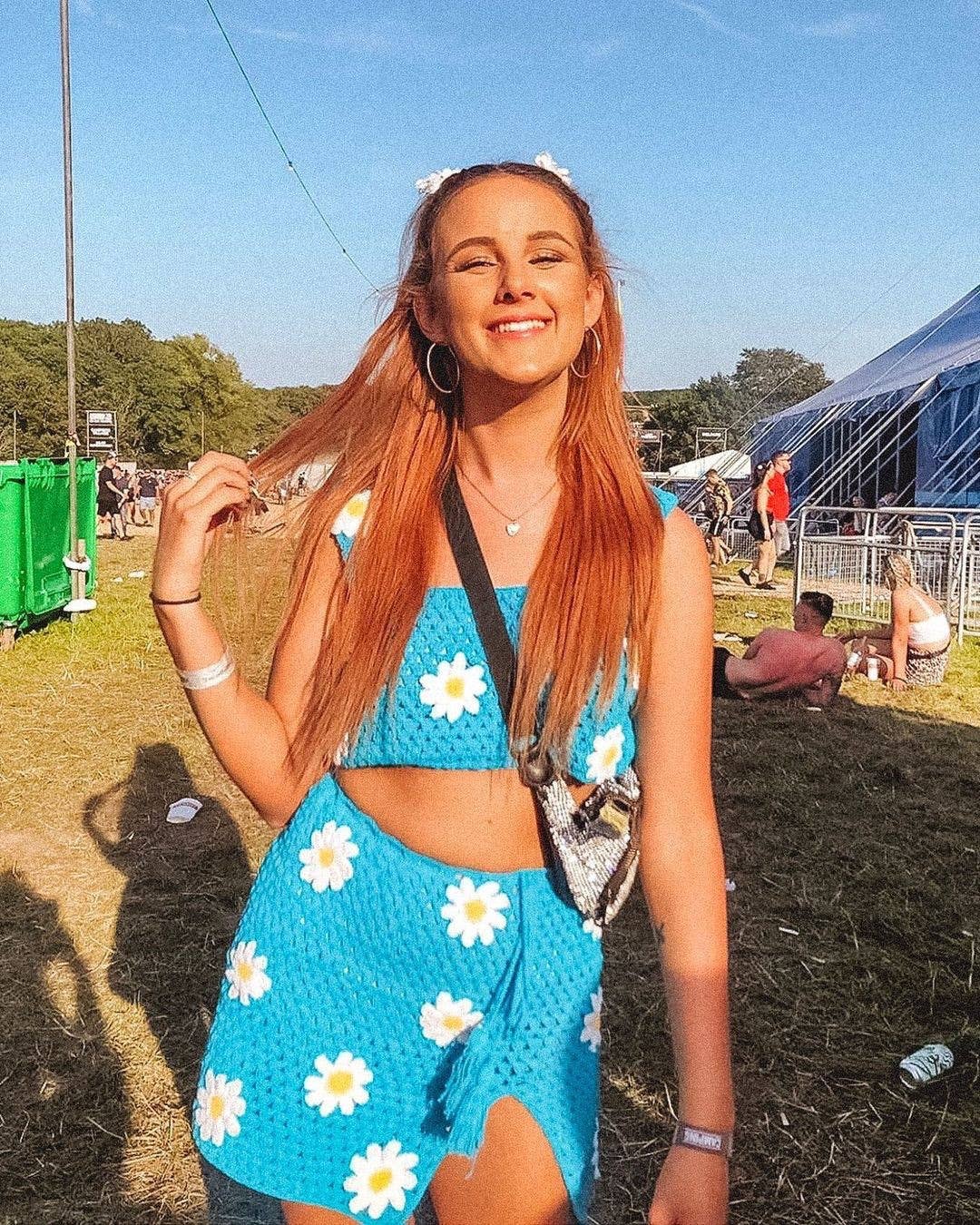 CASUAL CROCHETED YARN TWO-PIECE SET