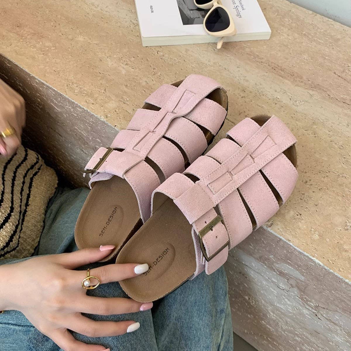 Leather Closed Toe Slip-On Flat Mule Sandals_CWSHF0151