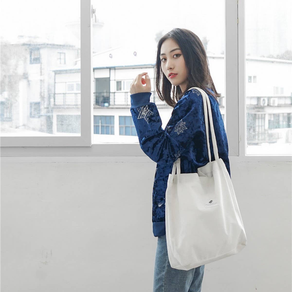 CWAB3911_CORDUROY SNAP-BUTTON LARGE-CAPACITY SHOULDER BAG