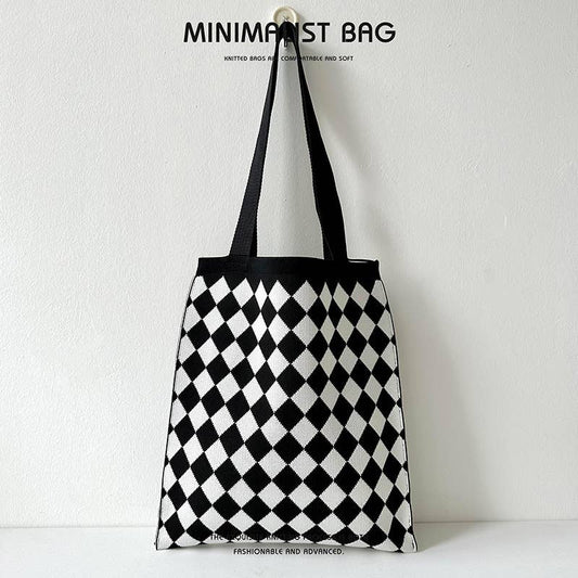 Niche cute panda knitted single-shoulder bag
