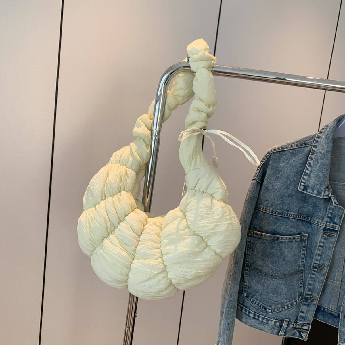 Puffy Half Moon Bag Large Cloud Crossbody_8626-01A
