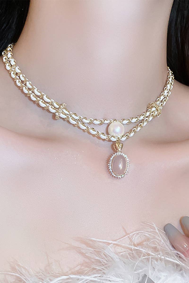 DOUBLE LAYERED PENDANT NECKLACE