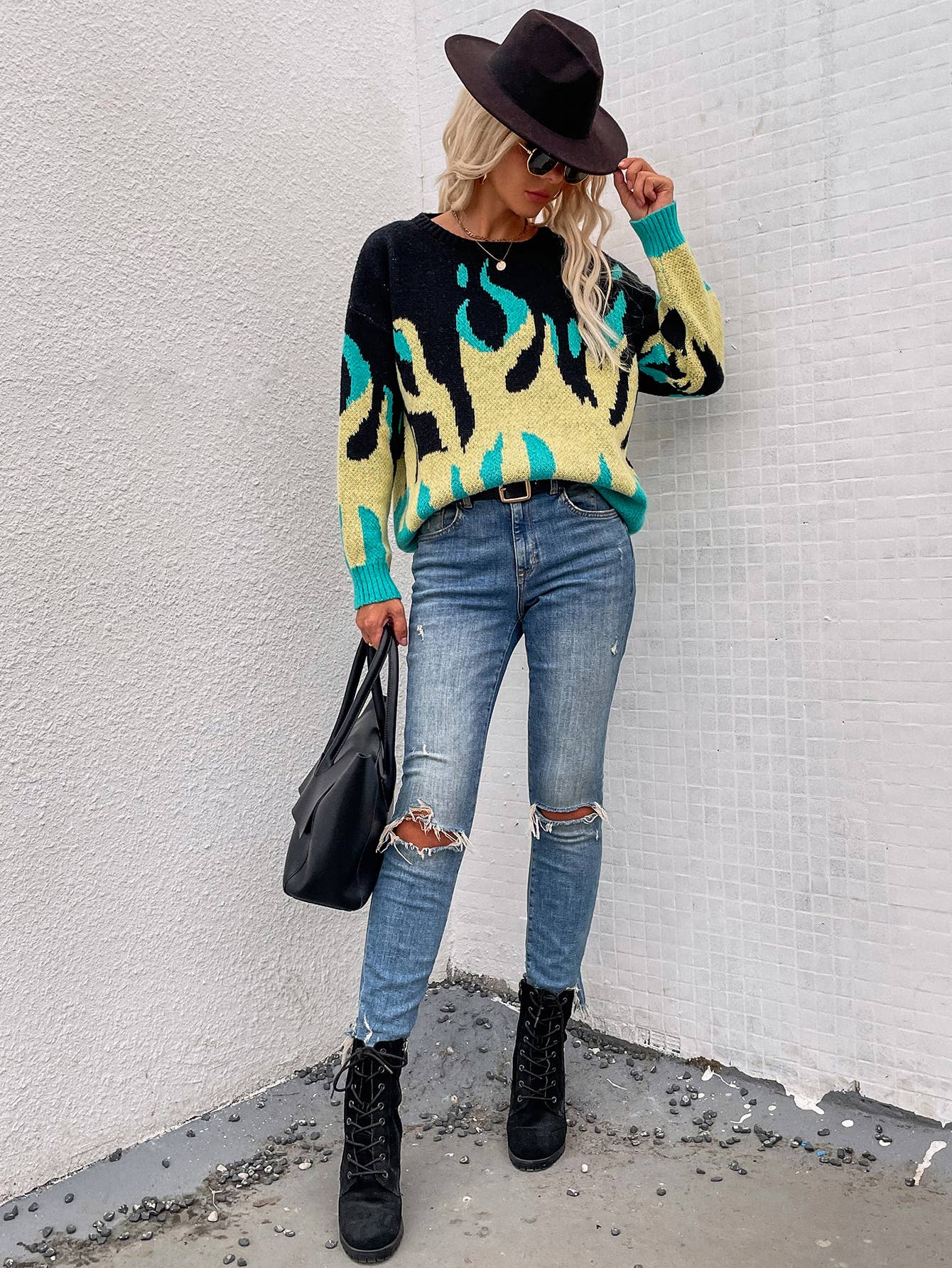 FLAME-JACQUARD CREW-NECK LONG-SLEEVED SWEATER