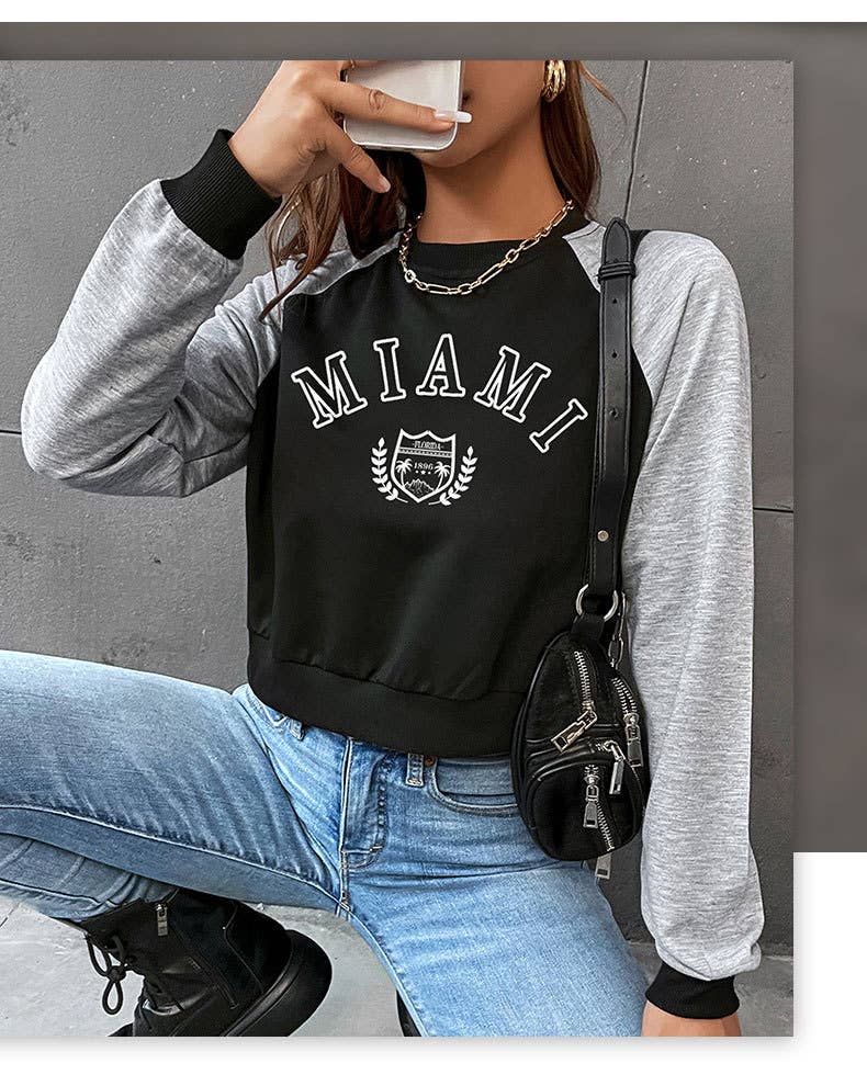 Color-blocked short round-neck letter hoodie