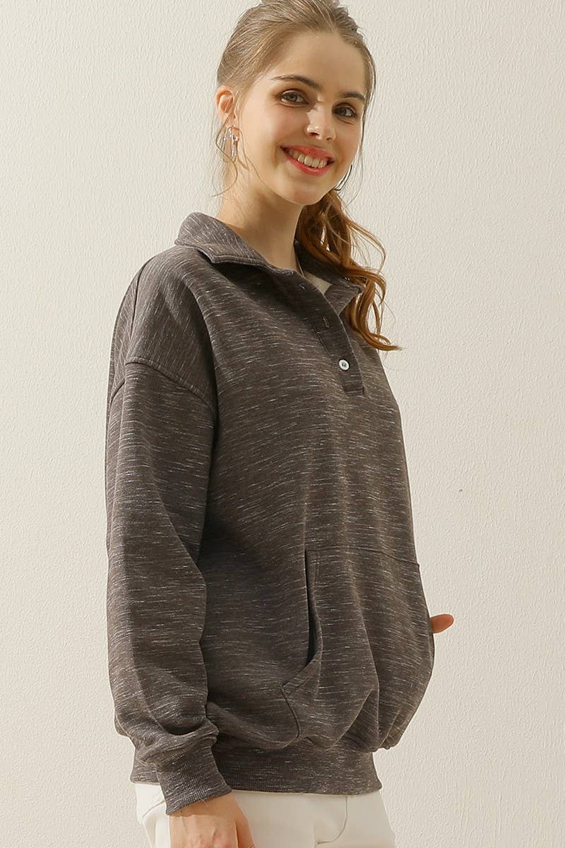 CWTTL904_BOTTON COLLAR SWEATSHIRT WITH KANGAROO POCKET
