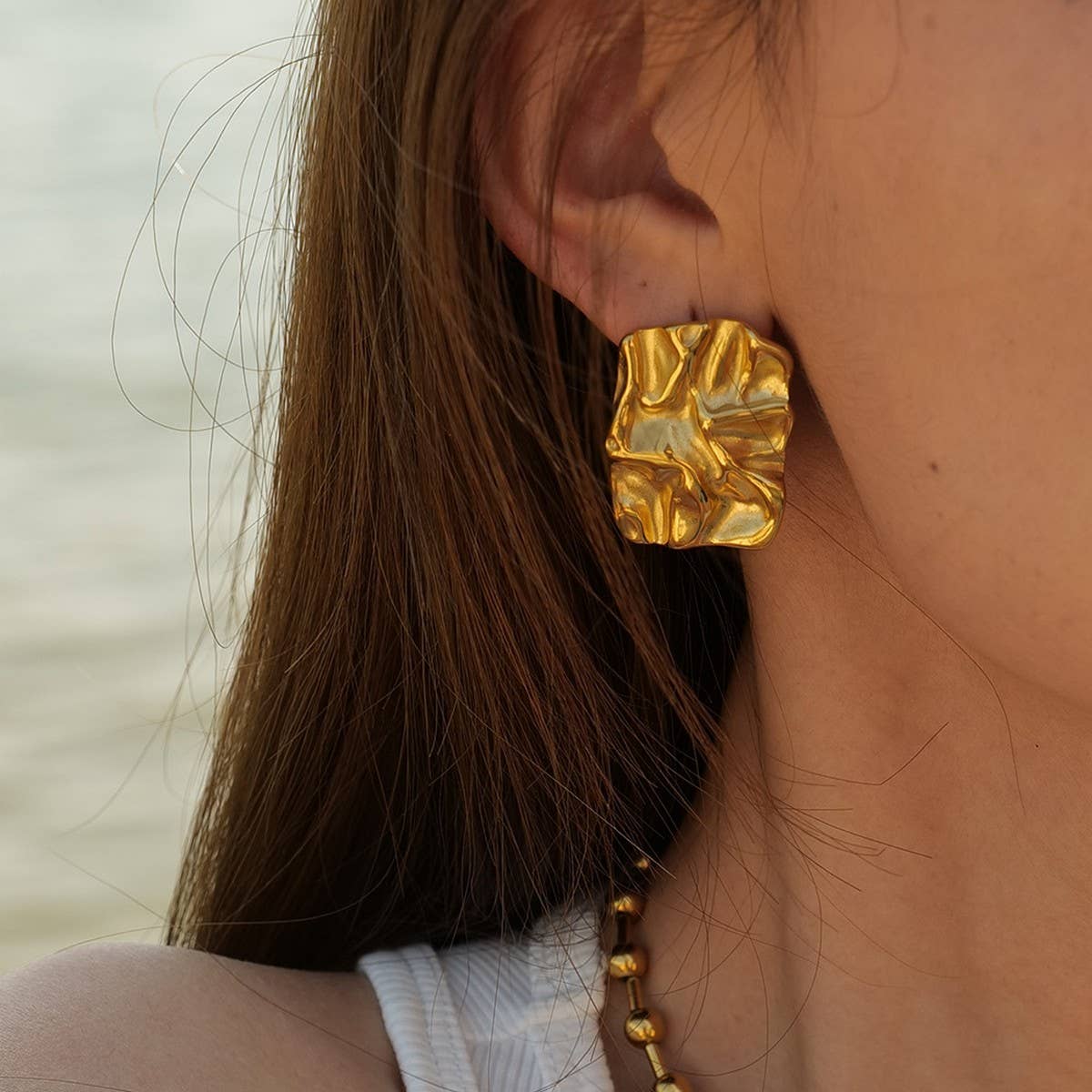 GEOMETRIC STAINLESS STEEL WRINKLE STUD EARRINGS