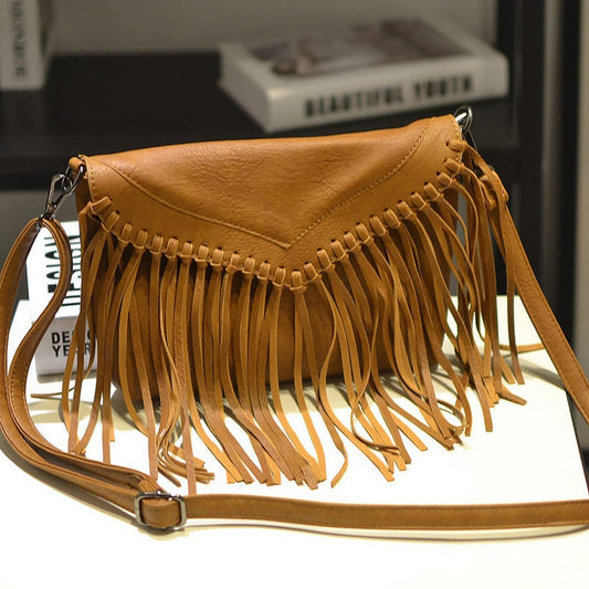 CWAB4564_HA HEE ENVELOPE TASSEL SHOULDER CROSSBODY BAG
