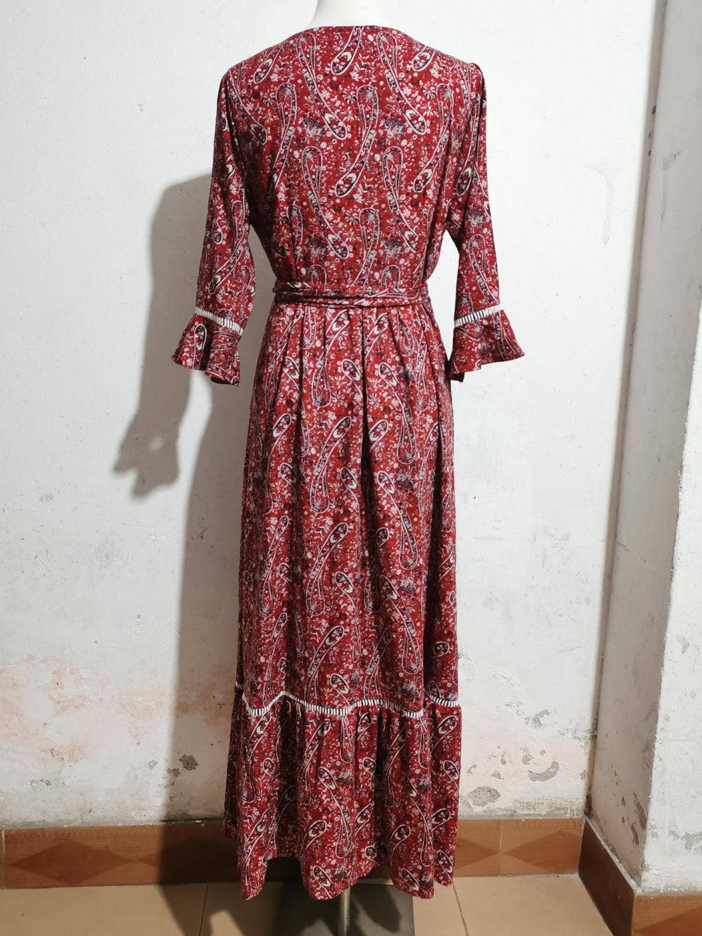 Cut-out lace V-neck half-sleeve lace-up dress