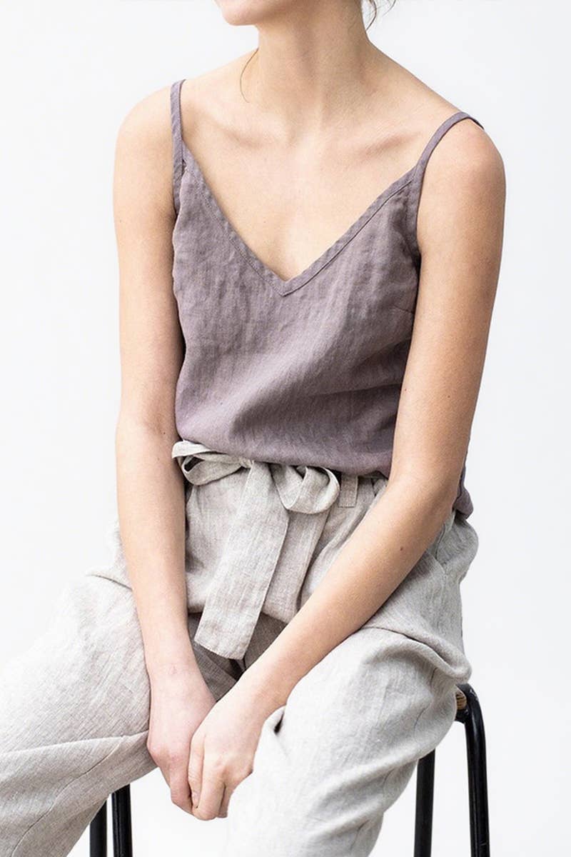 CWTDSSL0017_LOOSE AND SIMPLE V-NECK SLEEVELESS CAMISOLE