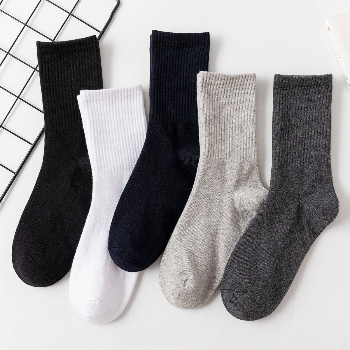 CWMS2511_VERSATILE SOLID COLOR CASUAL MID-CALF SOCKS