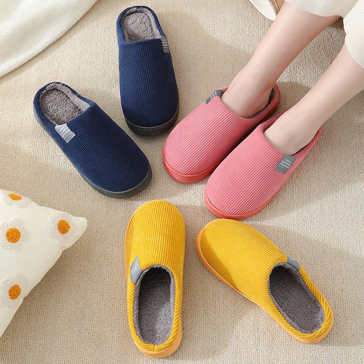 MINIMALIST WARMIES SLIPPERS BEDROOM SLIPPERS