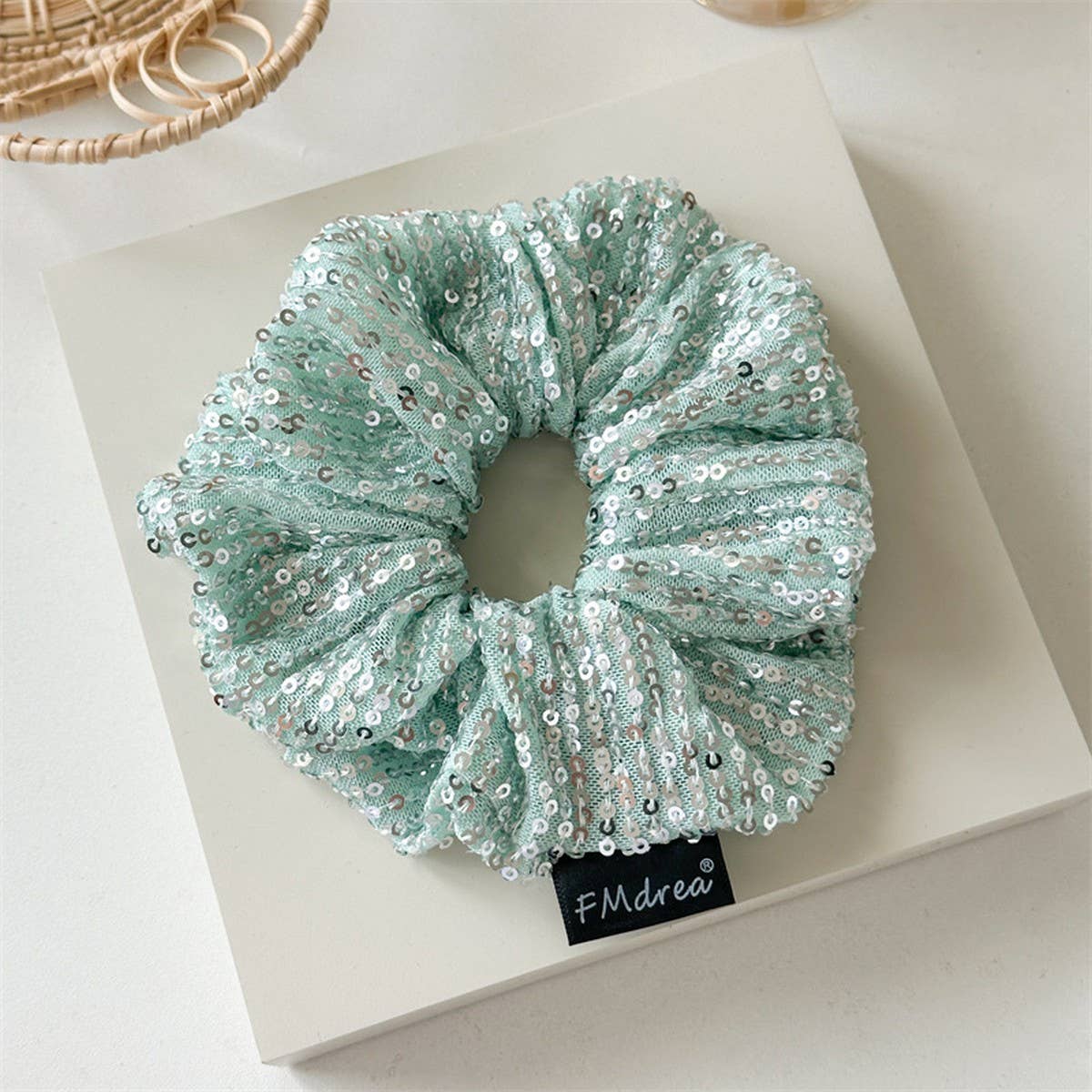 SUPER SHINY TEMPERAMENT LARGE INTESTINE HAIR RING
