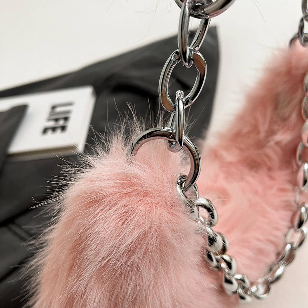 WINTER CHAIN HAND-HELD SHOULDER UNDERARM PLUSH BAG_CWAB3969