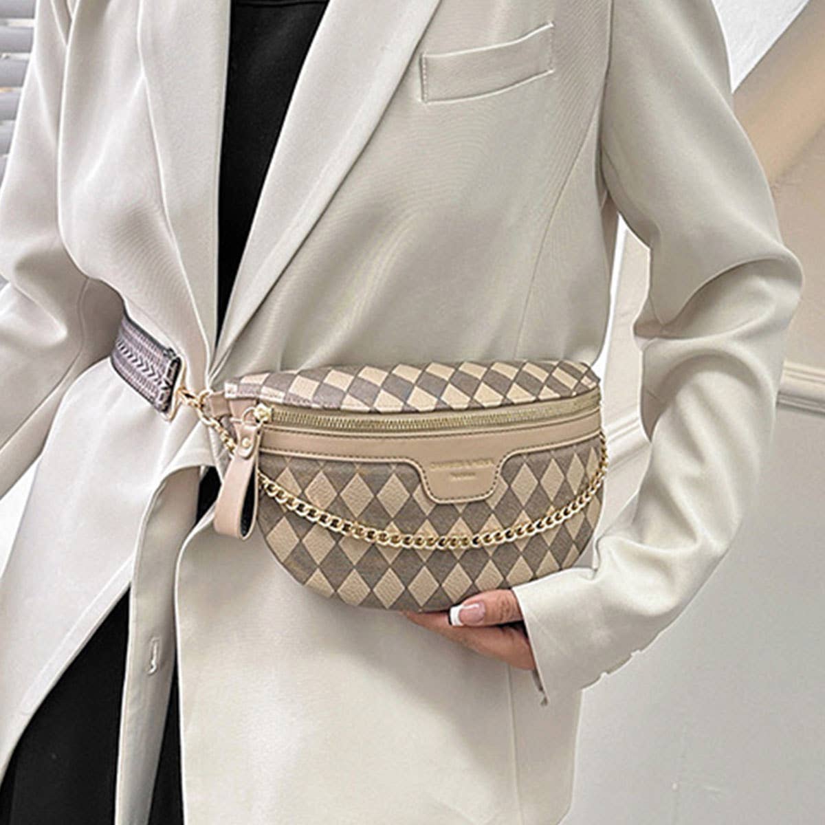 Checkered Chain Strap PU Crossbody Chest Bag_CWAB0911