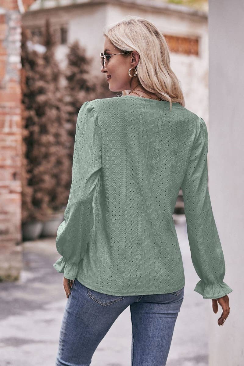 CWTBLL2739_SOLID COLOR HOLLOW LACE LONG-SLEEVED TOP