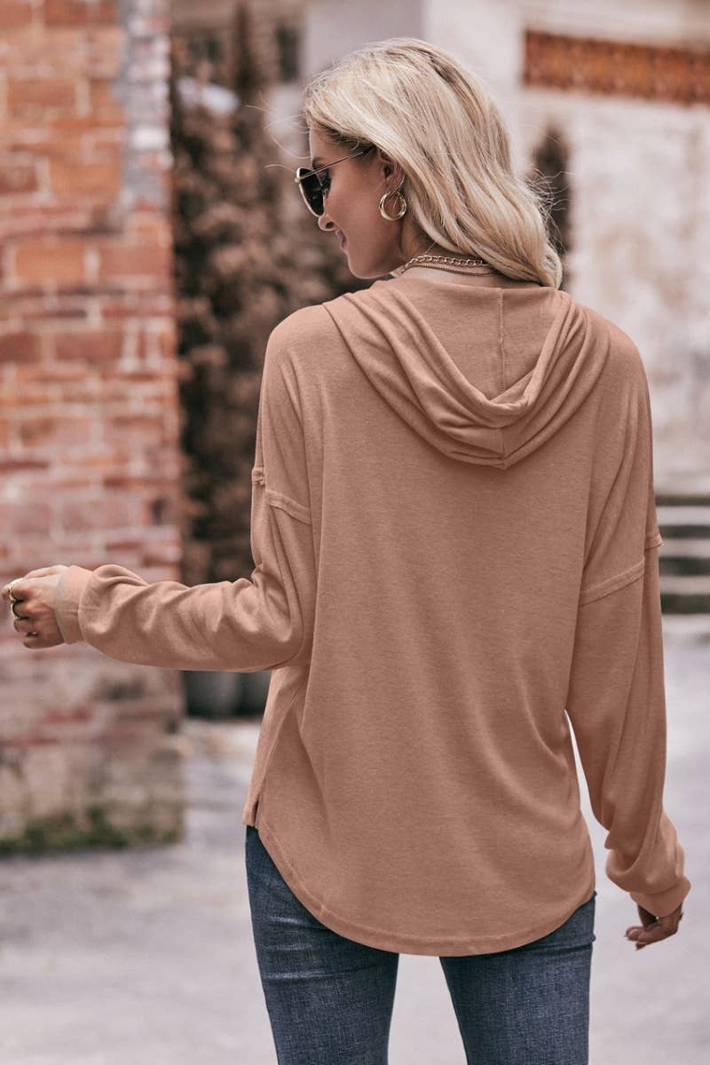 CWTBLL2714_V-NECK BUTTON-UP LONG-SLEEVED HOODED TOP