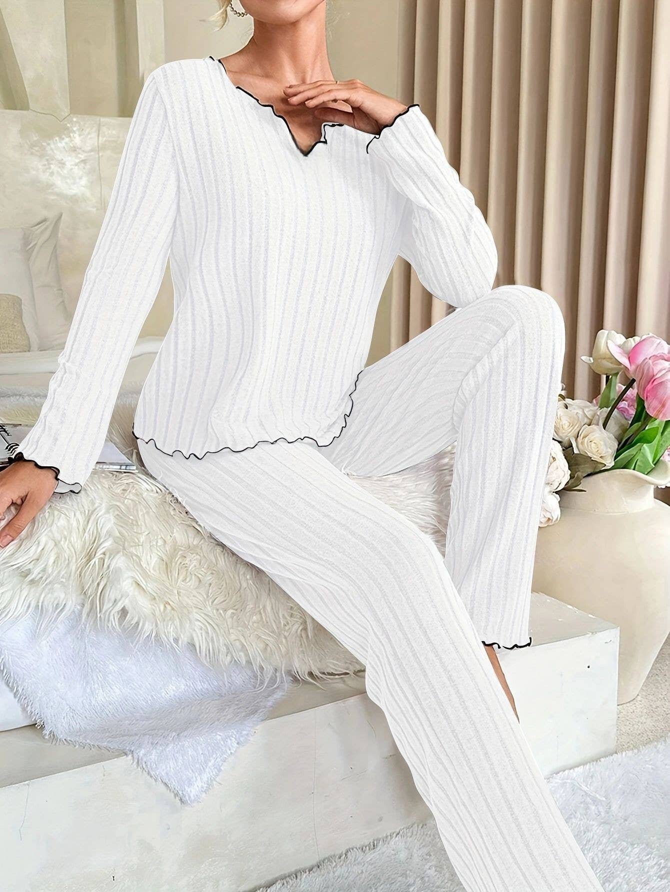 EAR EDGE LEISURE HOME PIT STRIP TWO-PIECE SET