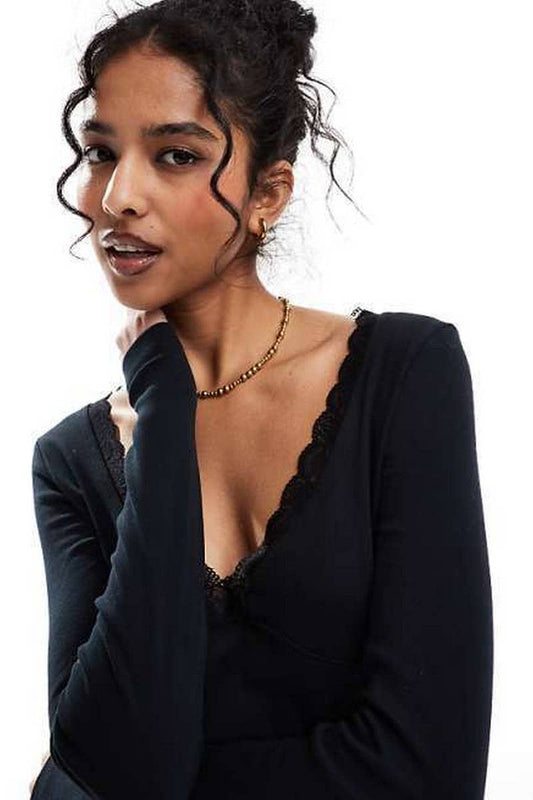 CWTBLL3958_SOLID SLIM FIT LONG SLEEVE LACE CROP TOP