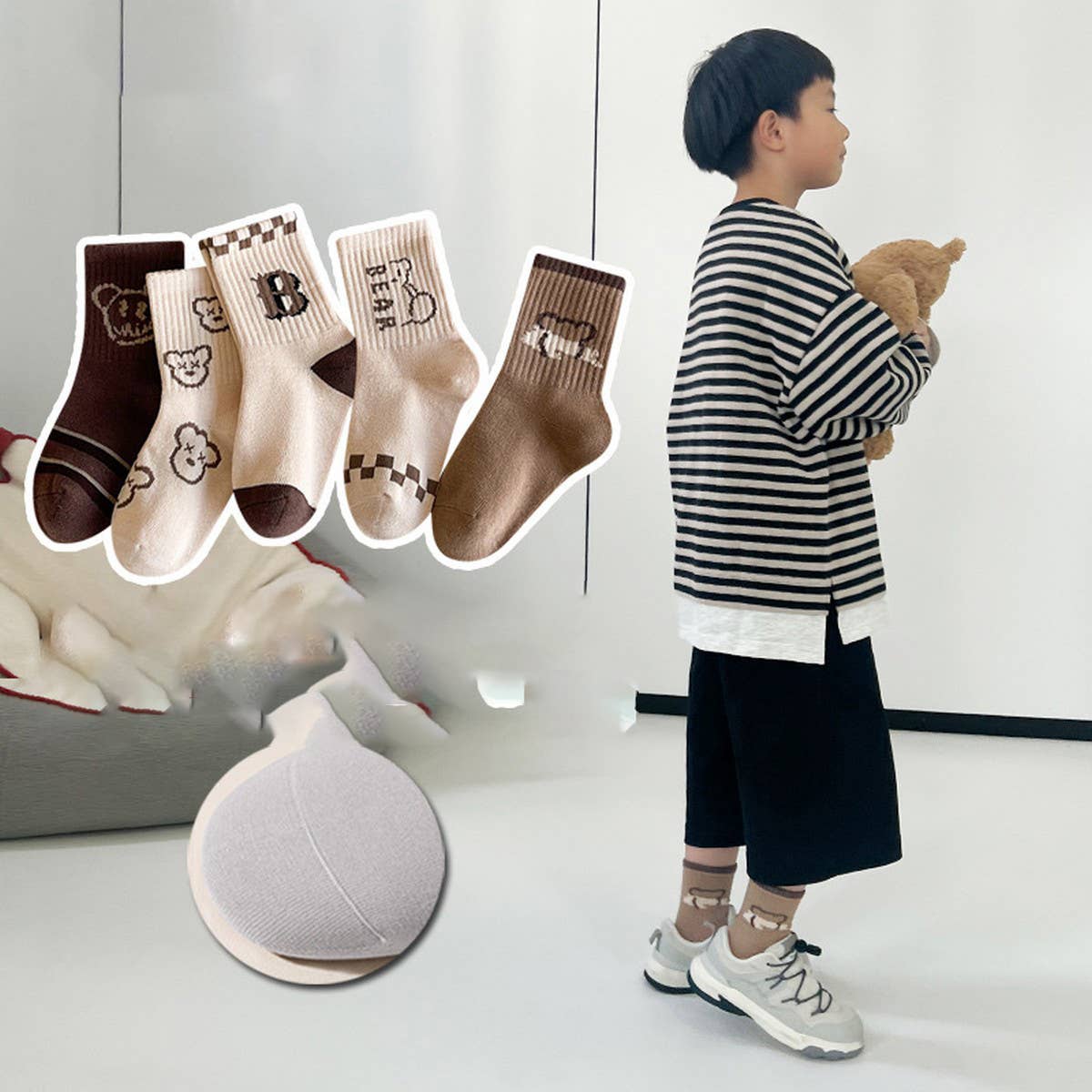 CWMM10098_KIDS SEAMLESS CREW SOCKS CARTOON UNISEX