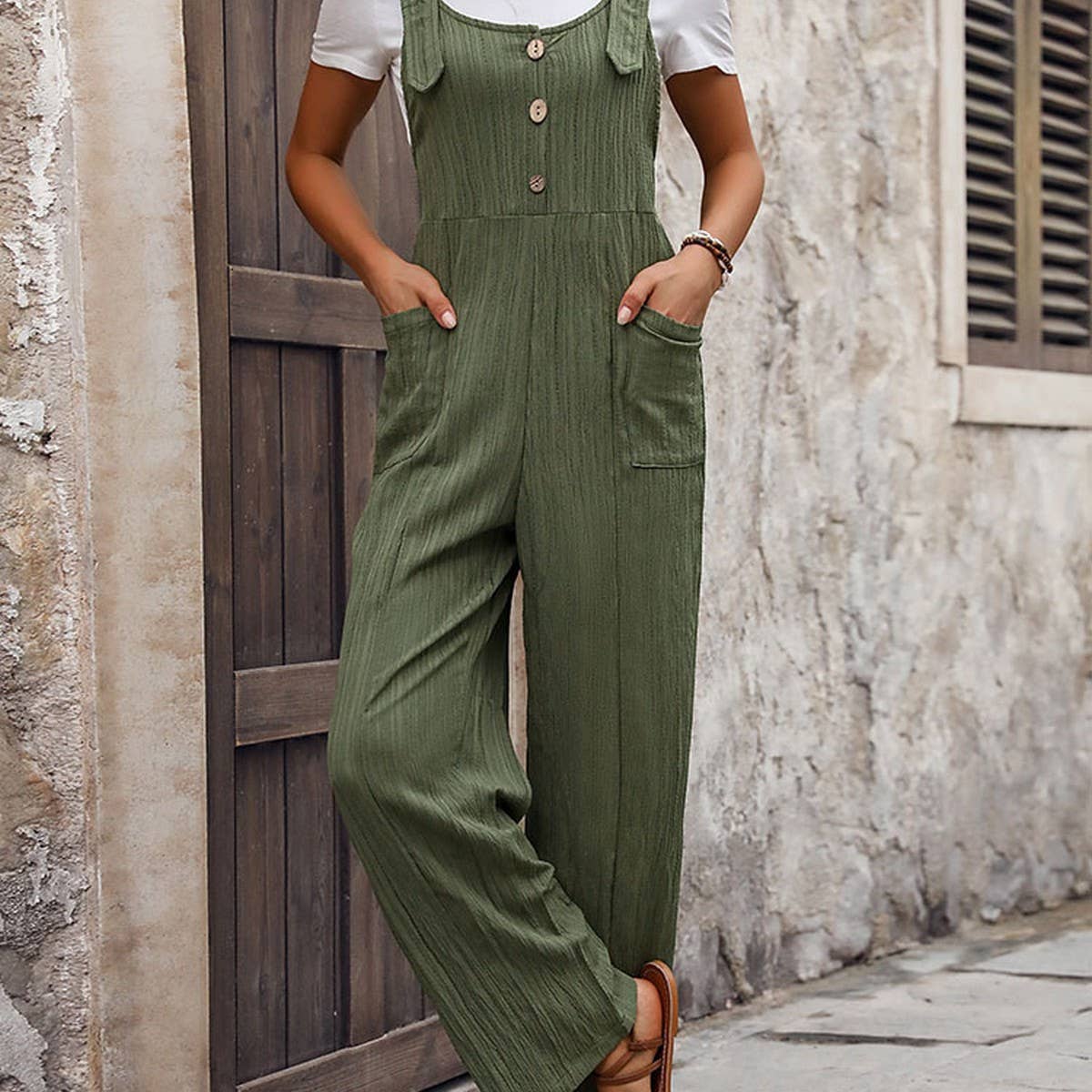 Casual texture of loose pleated overalls